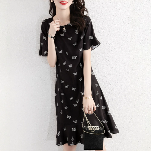 Экспорт иностранной торговли французская итальянская женская одежда крупная бренда бренда снятие кабинета скидка баланс одно единственное платье с рыбным хвостом