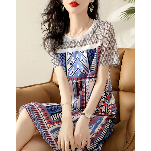 Модное летнее шелковое платье