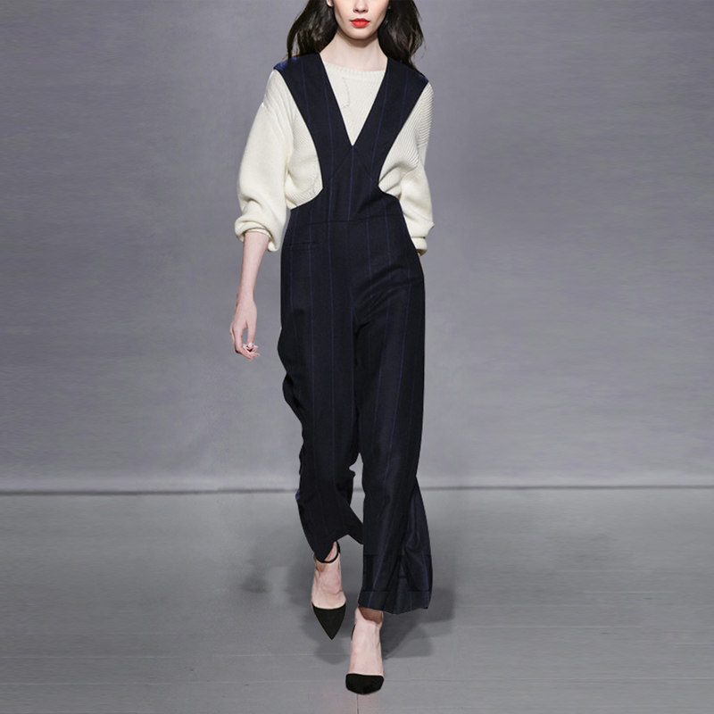 2017秋装新款女装欧美时尚宽松毛衣+条纹背带九分裤两件套装