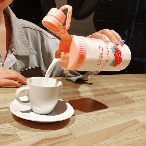 Фрукты сетевая красная пластиковая водяная чашка Симпатичная японская девушка Сердце творческая тенденция портативная чашка