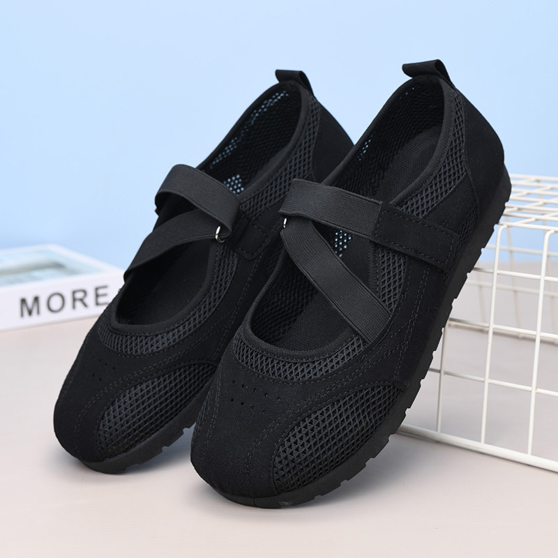 Summer Old Beijing Style Cloth Shoes for Women, New Breathable Mesh Mom Shoes, Hollow Shallow Mouth Velcro Versatile Mary Jane Shoes Summer Old Beijing Style Cloth Shoes for Women, New Breathable Mesh Mom Shoes, Hollow Shallow Mouth Velcro Versatile Mary Jane Shoes