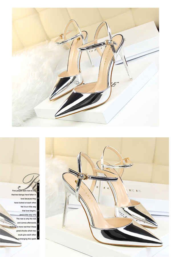 Mùa hè 2018 phong cách mới Baotou cao gót stiletto thời trang cao gót nữ giày bạc đơn giày từ khóa thắt lưng dép mùa hè dép nữ đẹp