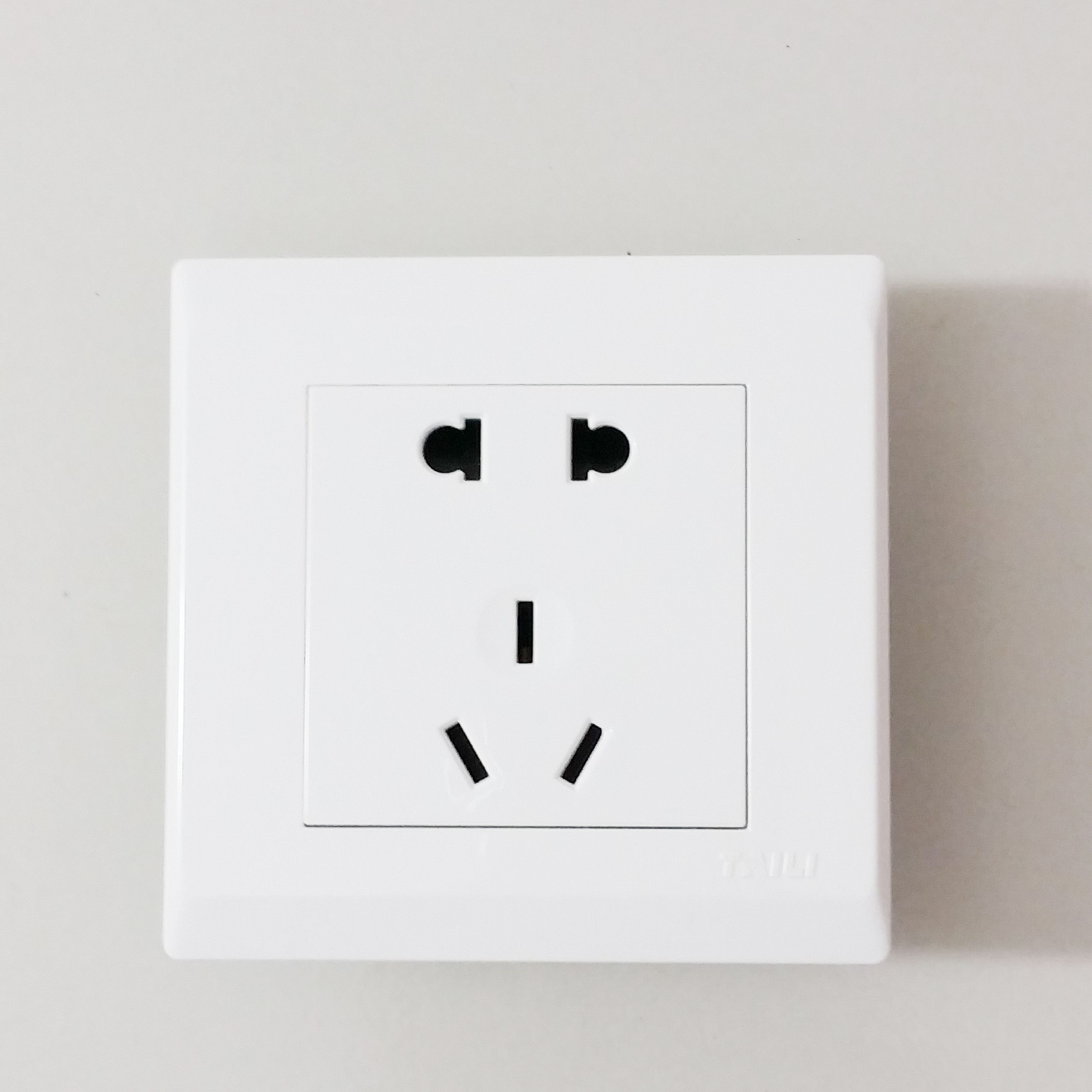 Teli Five-hole panel 5-hole plugboard concealed with five-air switch socket Home Insert Wall Home Wall Style