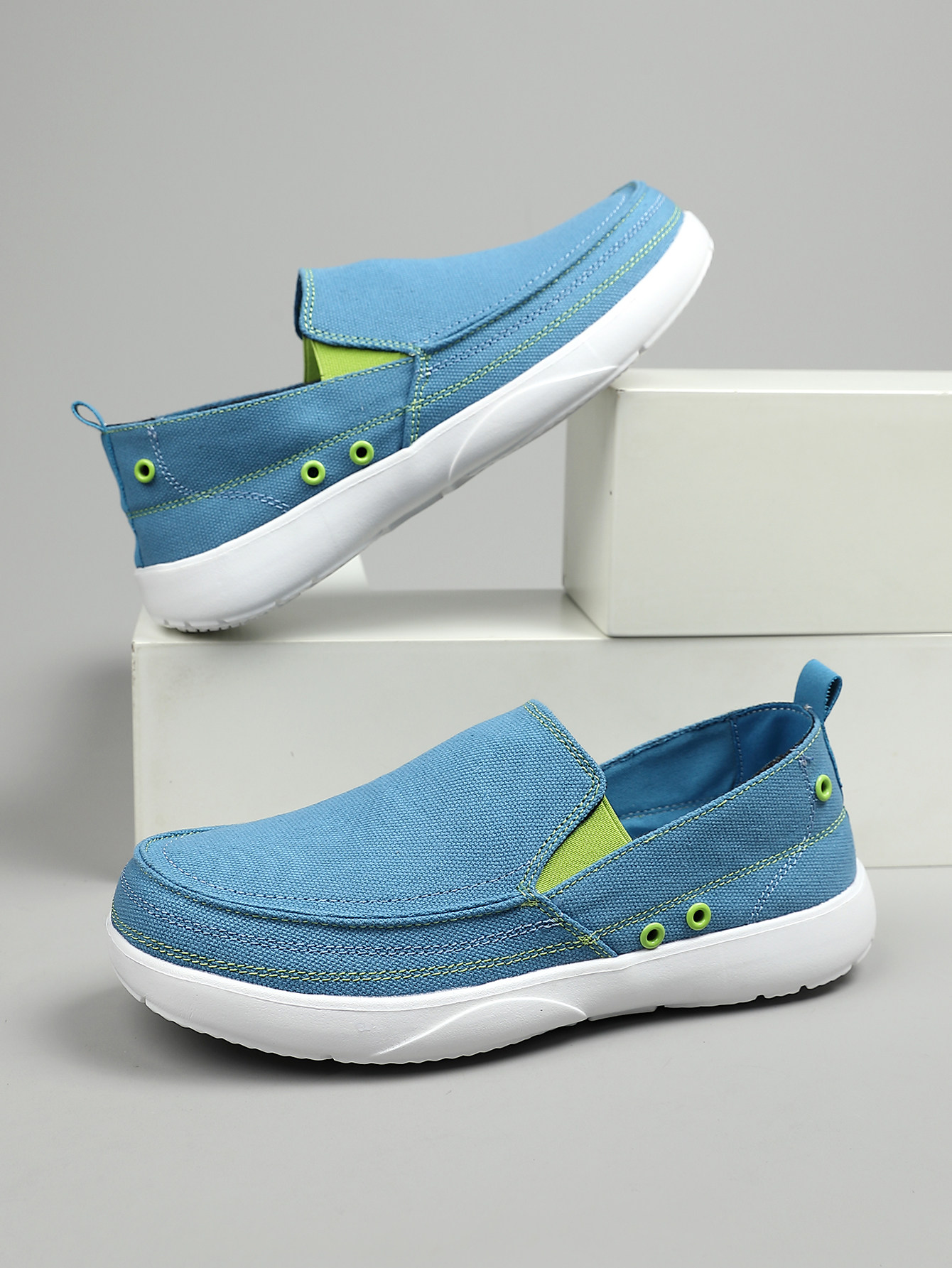 Men's Breathable Lightweight Canvas Slip-on Walking Shoes_voghion.com