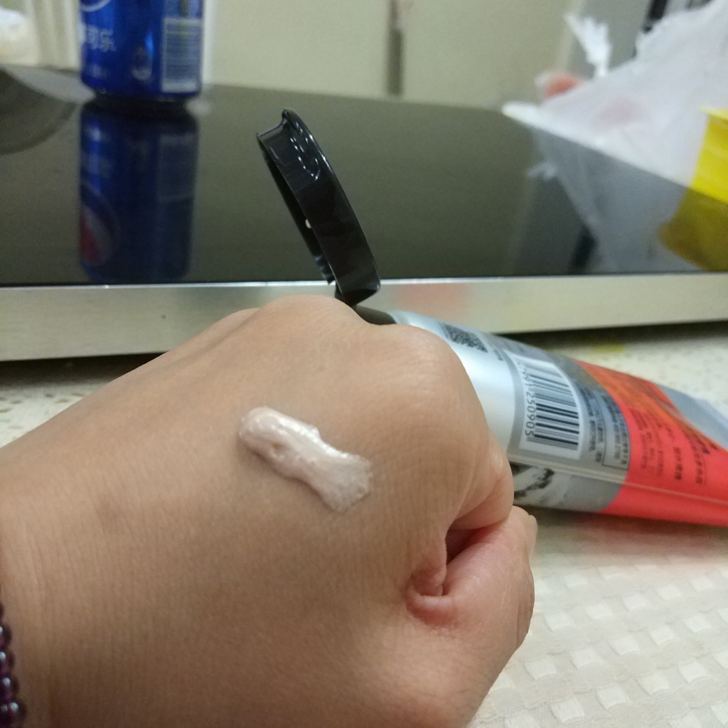 自然堂男士红泥抗痘洁面膏