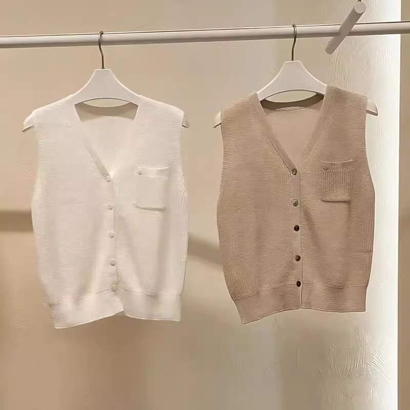 [Same Style as Zhu Zhu] 2026 Spring New Sand-Colored Sleeveless Sweater Knit Vest 1H4232663