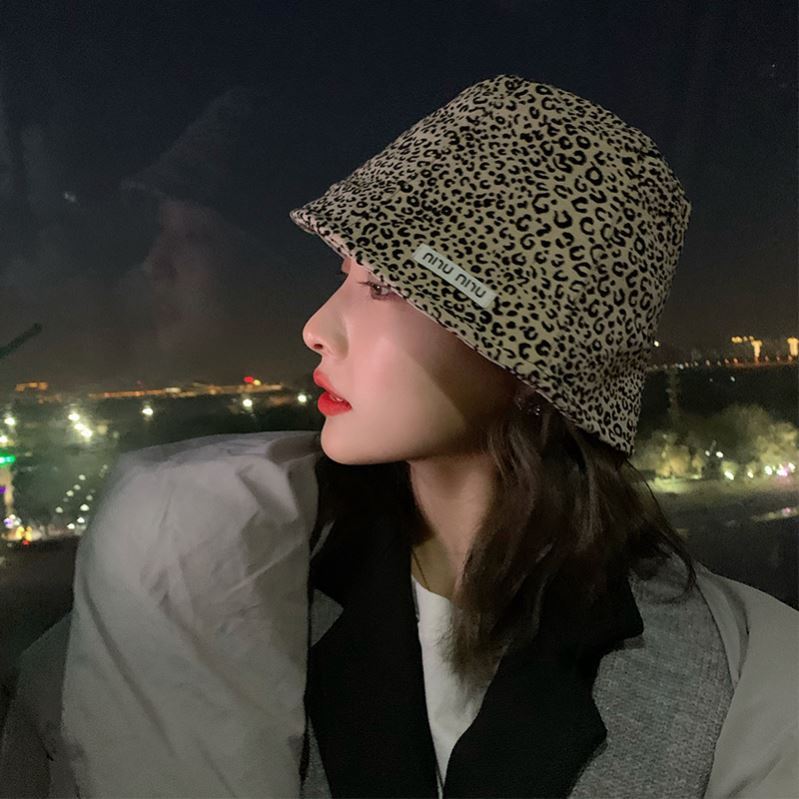 Japanese BAO WEN small brim fisherman hat women's early spring small head circumference hat new 2021 net red Korean version trendy all-match