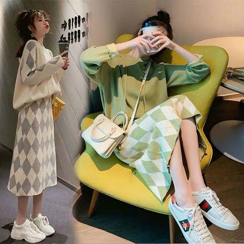 Pregnant woman Autumn Fashion Suite Fashion style 2021 Fall pregnancy net red sweater sweatshirt gestation and gestation Two sets