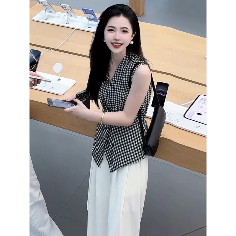 French Design Black and White Plaid Vest Sleeveless Shirt for Women Summer Style Waist Slimming Age-Reducing Retro Top Trendy