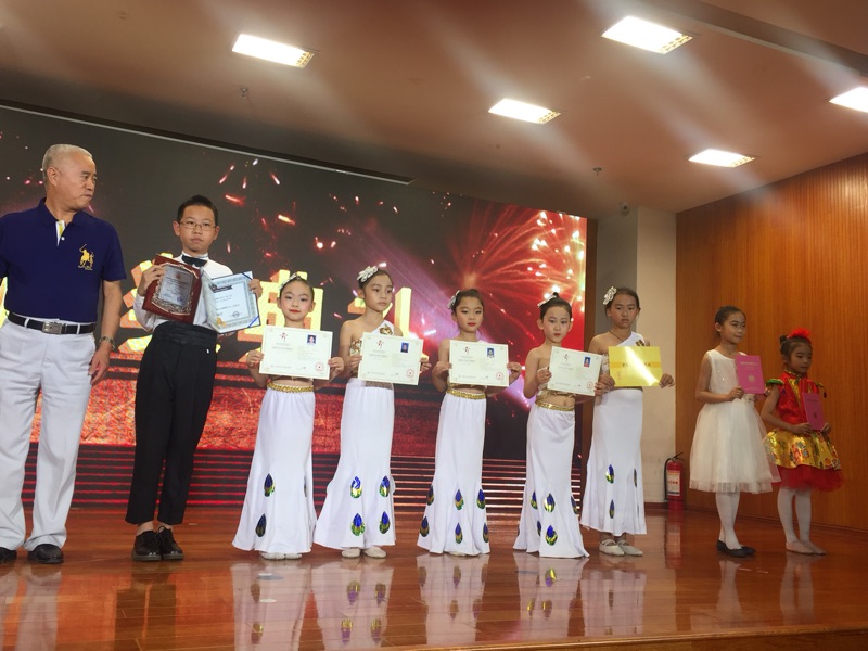 Trang phục múa cho trẻ em Dai Dance Trang phục cho nữ Trang phục đuôi cá mới quần áo bé gái