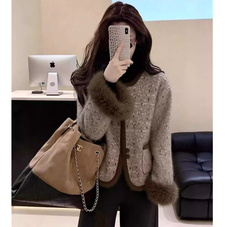 Authentic New 2025 Autumn/Winter Chanel-Style Brown Coat with Fur Trim, Fashionable and Stylish Thickened Jacket