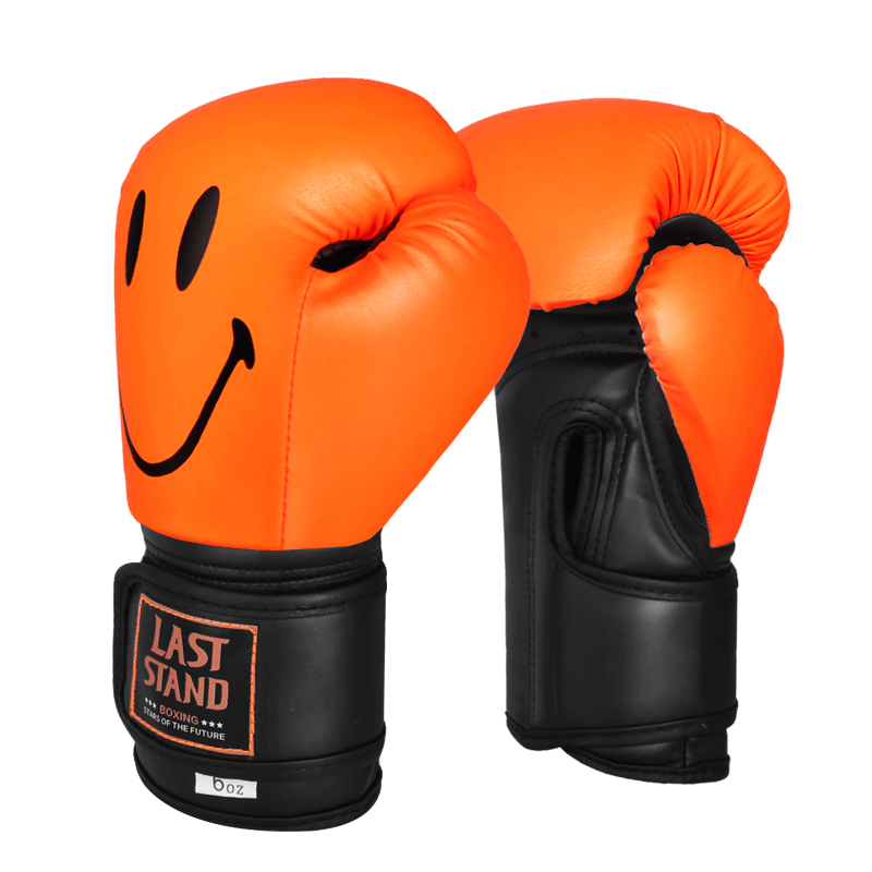 Professional boxing gloves coaches recommend thickening