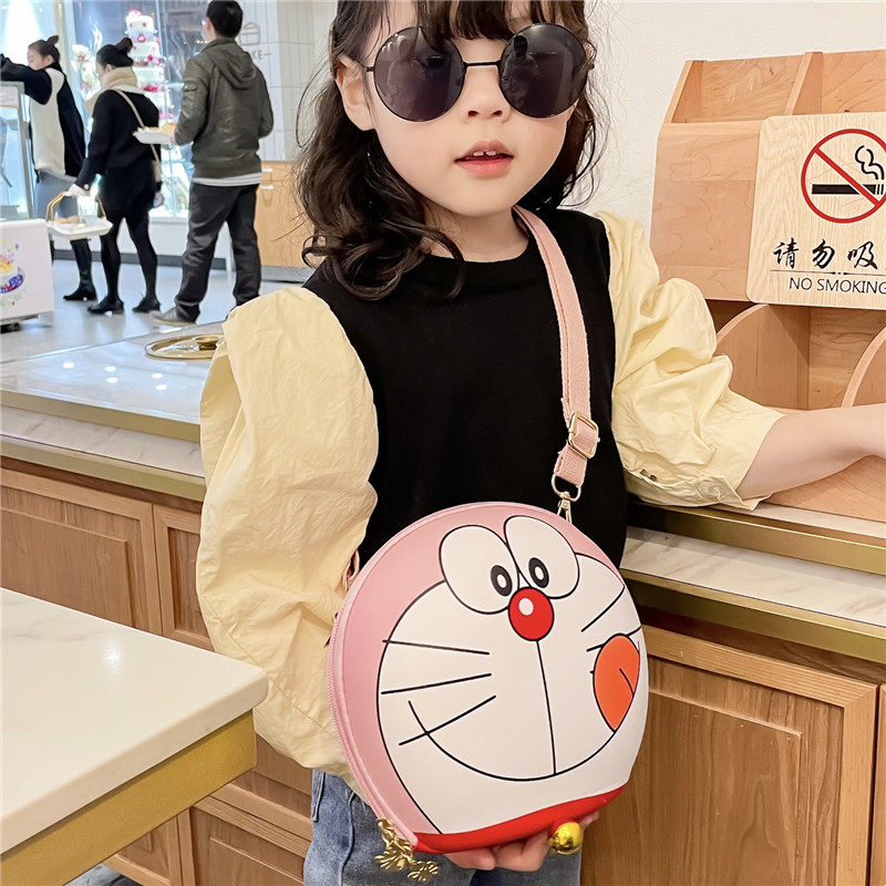 Cute girl child cartoon kindergarten hard shell strand shoulder to shiver a dream bite cat bag