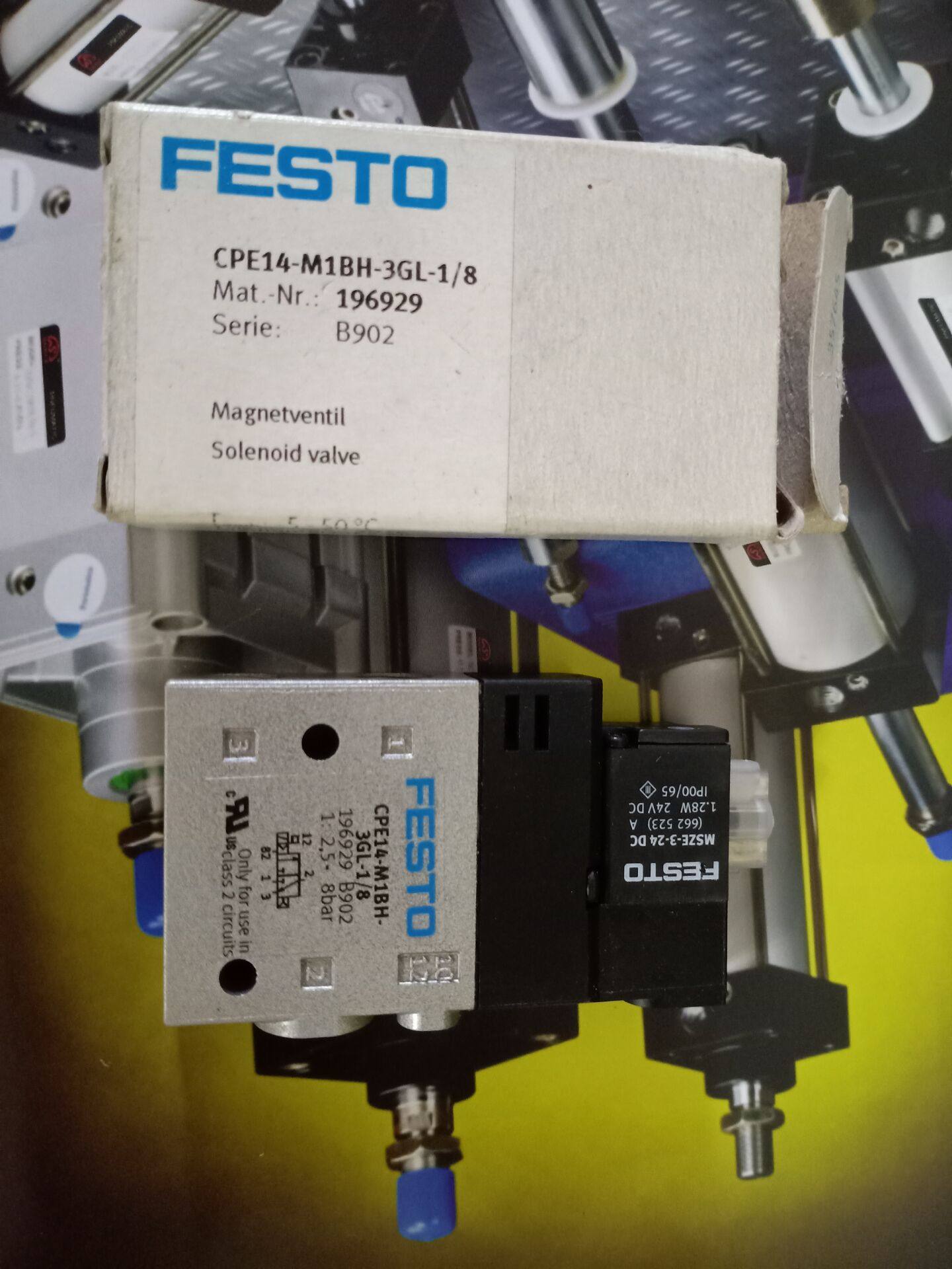 Brand new FESTO Ferce solenoid valve CPE14-M1BH-3OL-1 8 CPE14-M1BH-3OLS-1 8