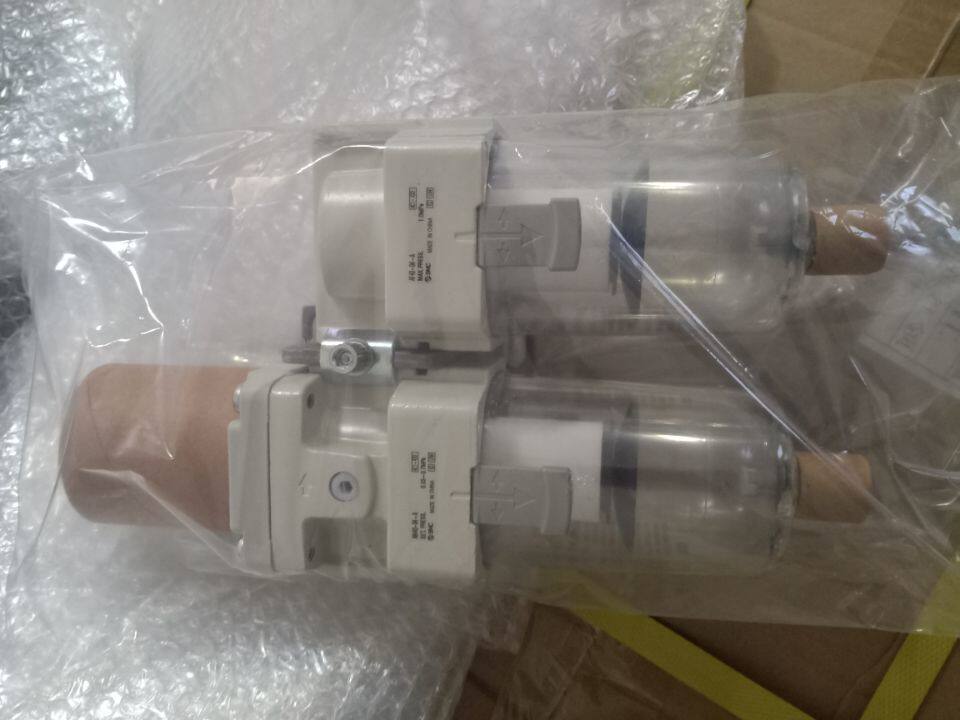 Spot sale of SMC solenoid valve AC30D-03D-S-A AC40D-04DM-A