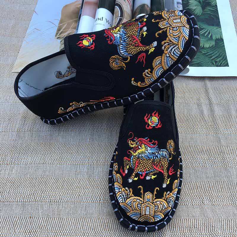 Old Beijing Style Embroidered Cloth Shoes for Men, Ghost Face Pattern, Handmade Cloth Shoes from Xishan, Slip-On, Rubber Sole, Odor-Resistant Shoes