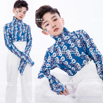 The photo studio Big Boys personality photo boy art photo model catwalk show costume childrens photography theme costume tide shoot