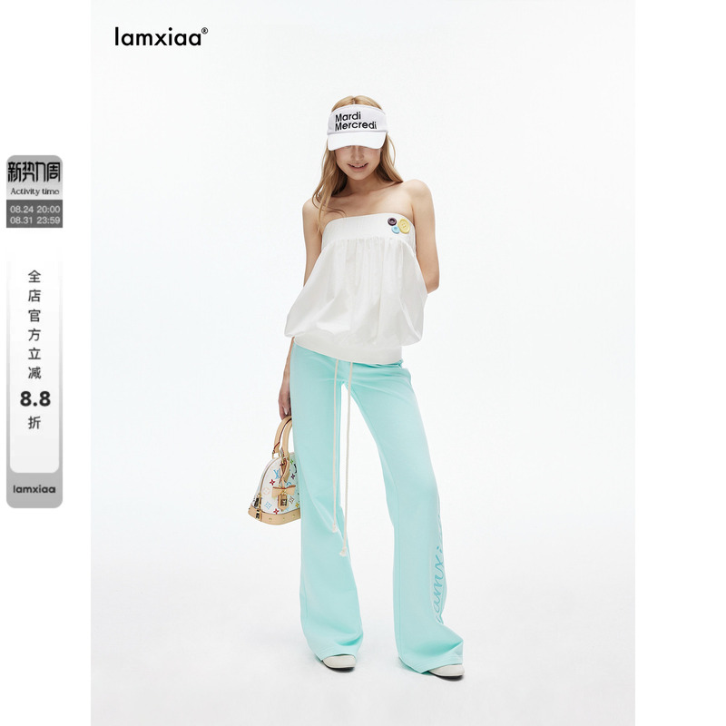 Iamxiaa* Cool and Skin-Friendly Lyocell Cotton Button-Decorated Floral Bud-Style Loose Bandeau Top Iamxiaa* Cool and Skin-Friendly Lyocell Cotton Button-Decorated Floral Bud-Style Loose Bandeau Top