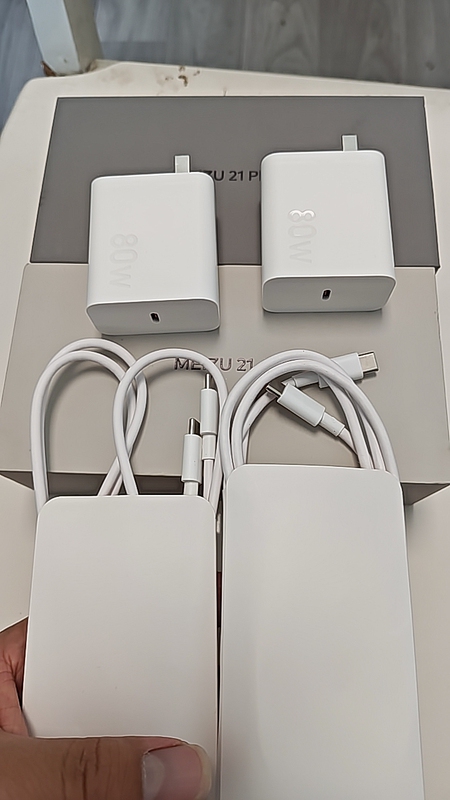 Meizu 21 Meizu 21 Pro Original 80W Special Offer Charger and Data Cable, Meaning the Charger and Data Cable Are Approximately 97% New. Original Charger and Data Cable Set