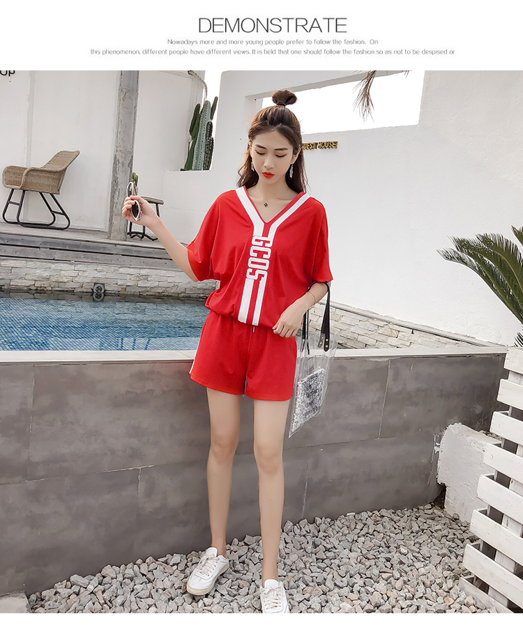 VK旗艦店 韓國學院風短袖字母領t恤學生休閒寬鬆時尚運動服套裝短袖褲裝