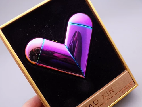 Зажигалка с зарядкой в форме сердца, популярно в интернете, делается под заказ