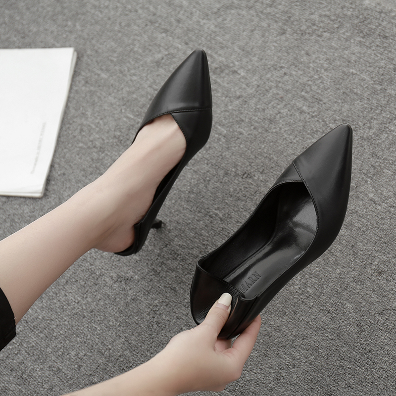 Professional High-Heeled Shoes for Women, Black Stiletto Heels, Genuine Leather, Versatile Etiquette Work Shoes, Interview and Work Shoes, Pointed Toe, Small Size, Ol Flats