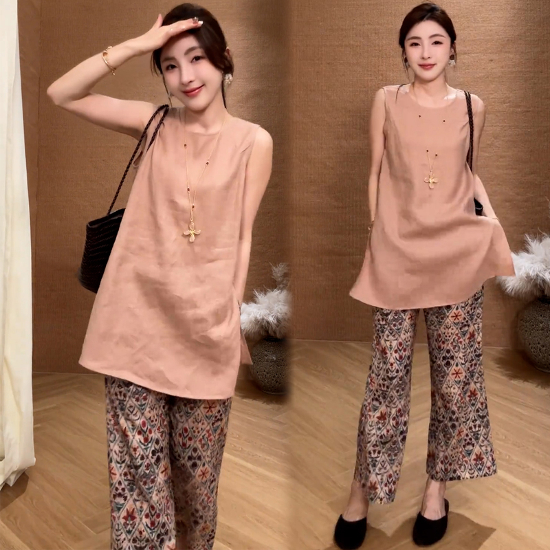 Old Money Style Lazy Pink Sleeveless Vest for Women 2026 Summer Relaxed Printed Wide-Leg Pants Set Simple Outfit Old Money Style Lazy Pink Sleeveless Vest for Women 2026 Summer Relaxed Printed Wide-Leg Pants Set Simple Outfit