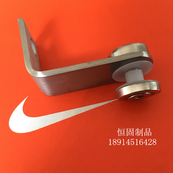 Manufacturers customize all kinds of stainless steel railing column accessories glass connecting piece right-angle L-shaped corner code 304