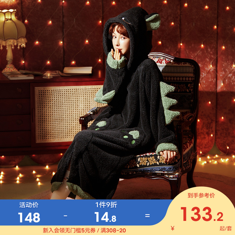 Palace Butterfly Coral Velvet Pajamas Fall Flaver plus thicker home suit with pants sleepdress suit can be worn outside