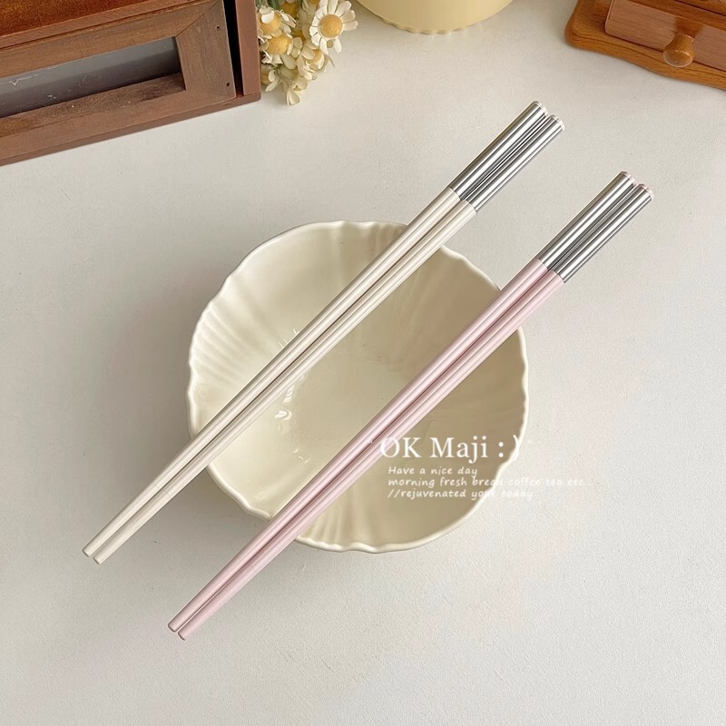 Personal Cute Alloy Chopsticks, a Pair of Chopsticks for Couples, One Chopstick Per Person, Single-Use Household Chopsticks for Separate Dining Personal Cute Alloy Chopsticks, a Pair of Chopsticks for Couples, One Chopstick Per Person, Single-Use Household Chopsticks for Separate Dining