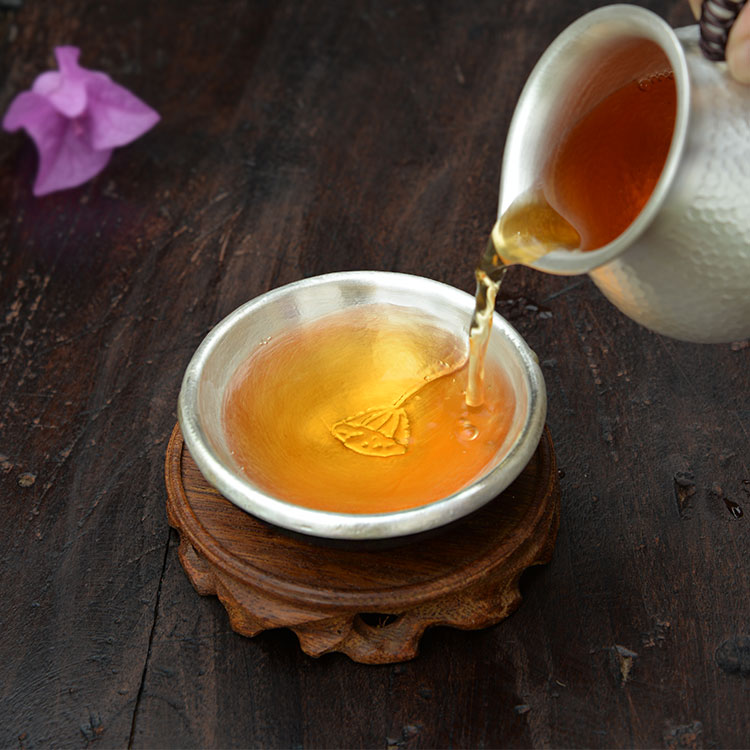 Rough pottery bag silver cup 999 foot silver liner engraved lotus pod wallet porcelain anti-scalding sterling silver cup master cup tea cup Chinese style