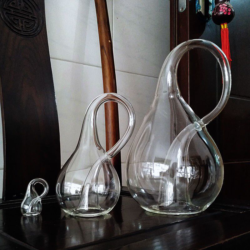Klein bottle swing piece lettering gift big model scientific experimental dress Dissatisfaction Bottle Four Dimensional Space Mini