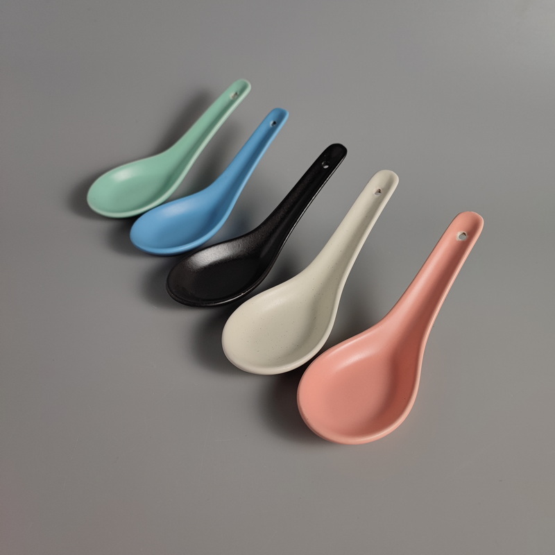 Foreign trade export tail single micro-defect ceramic tableware cute macaron candy color rice spoon spoon spoon small spoon
