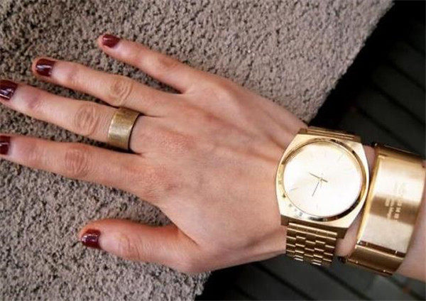 Часы Европа 代购尼克松nixon手表 简约男女石英表金绿色时尚腕表a0451919