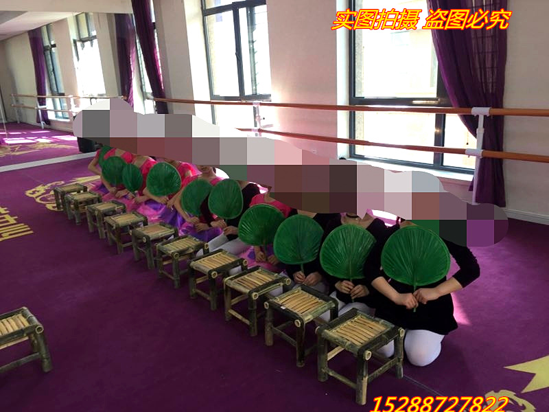 Buổi biểu diễn múa "Tôi và mặt trăng nói lời" của Tao Li Cup để phục vụ trang phục múa cho trẻ em dân tộc cổ điển đầm trẻ em cao cấp