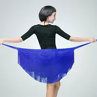 Кружевательная юбка с сокровищами