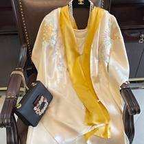 Feng Wears Peony High Set Luxurious Hand Pan Gold Embroidered Cape With Embroidered Real Silk Scarlet Woman Wedding Banquet Scarf Gift