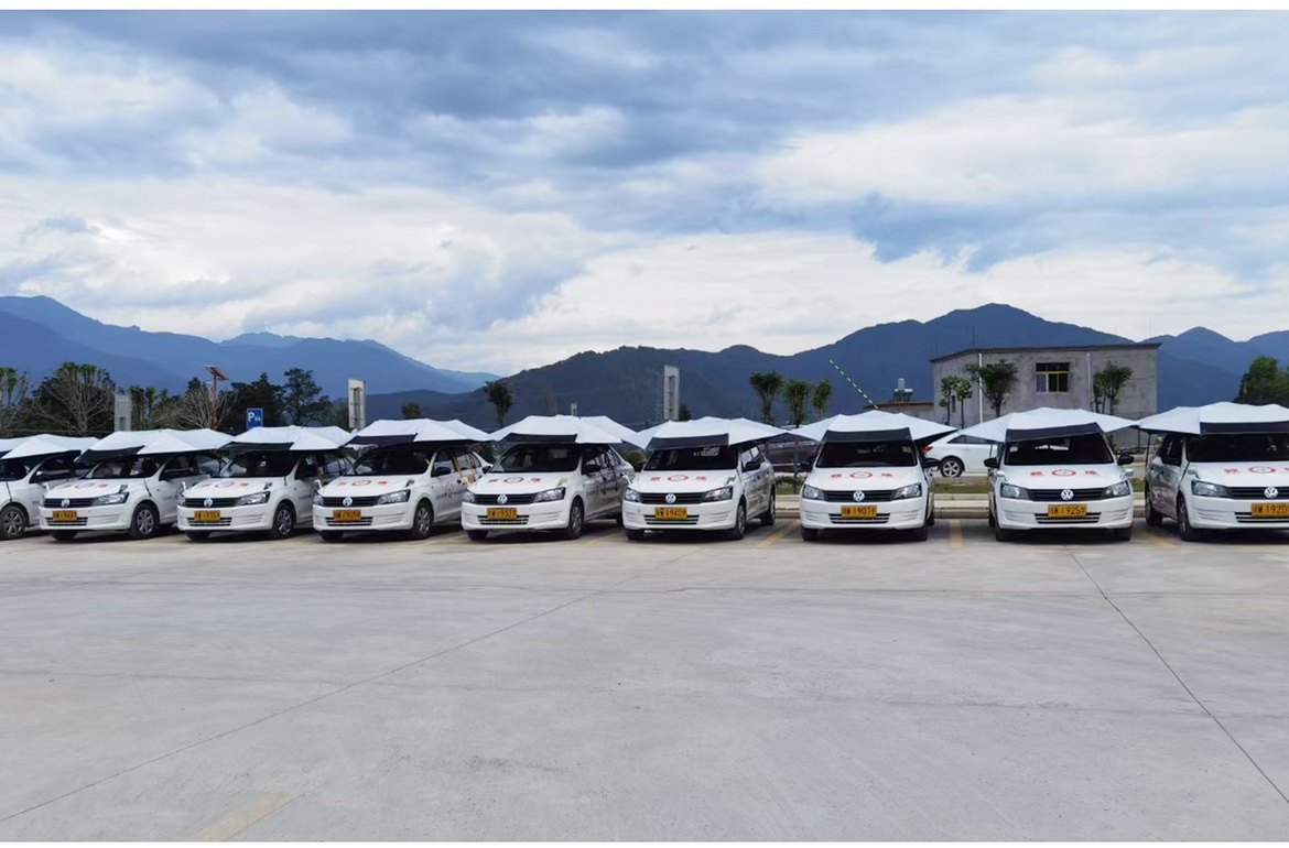 教练车遮阳伞选哪款好？2025智能驾校防晒装备新趋势解读