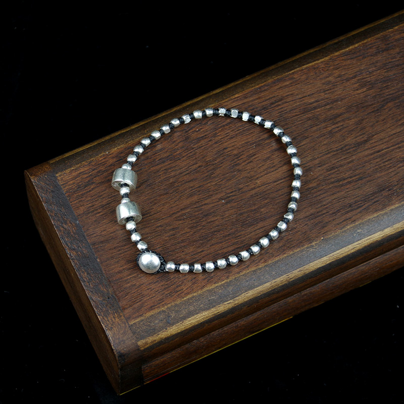 Mùa hè mới Thiết kế ban đầu Thái sáp dây vòng chân nữ Dây đỏ vận chuyển sterling bạc đính cườm chân dây bạc sterling S925 - Vòng chân vòng chân