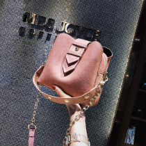 Advanced sense leather bucket bag Women large capacity Hand bag bag 2021 New Tide wild ins foreign shoulder bag