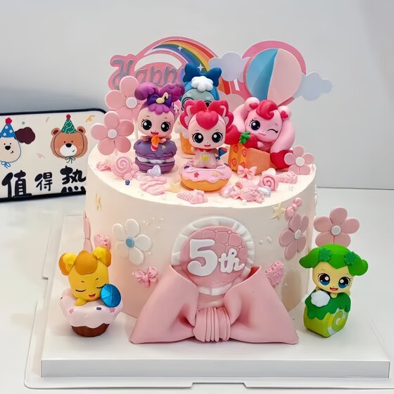 Internet-Famous Cute and Adorable Cake Decorations, Cute Cartoon Elf Figurines, Girl's Birthday Dress-Up Baking Toppers