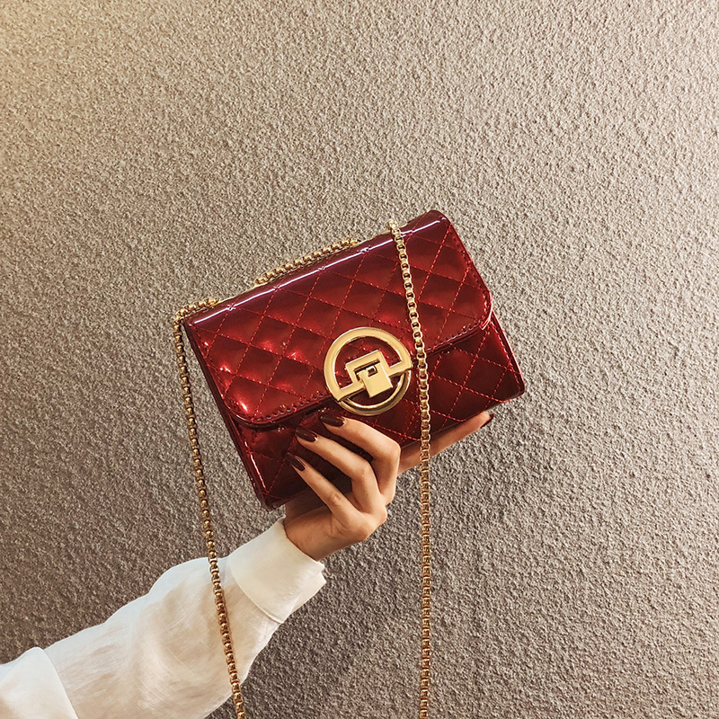 New Small Bag for Women 2026 Summer New Style Texture ins Crossbody Bag High-End Stylish Patent Leather Quilted Chain Bag New Small Bag for Women 2026 Summer New Style Texture ins Crossbody Bag High-End Stylish Patent Leather Quilted Chain Bag