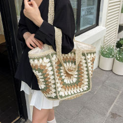Summer Large-Capacity Straw Bag for Women 2025 New Fashion Seaside Vacation Style Woven Tote Bag Single Shoulder Commuter Bag