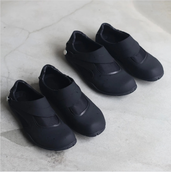 Men's Breathable Perforated Shoes with Hidden Height Increase, Slip-On Mesh Sneakers, Boxing Shoes, Casual Barefoot Shoes