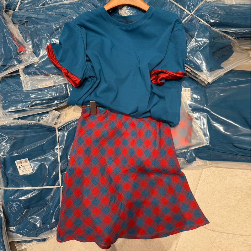 European Style Color-Block T-Shirt and Linen Short Skirt Two-Piece Set for Women, 2026 Summer Red and Blue Plaid Skirt Set, Yian 8175 European Style Color-Block T-Shirt and Linen Short Skirt Two-Piece Set for Women, 2026 Summer Red and Blue Plaid Skirt Set, Yian 8175