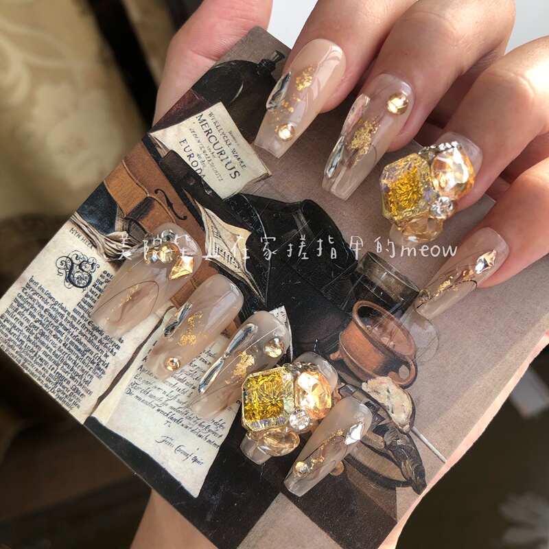 [Drop Falling Meteorite] Long Wearable Nails Rich Family Heavy Industry Pigeon Egg Smudged Gentle Temperament Light Luxurious Manicure