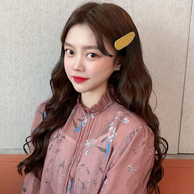 Wig woman long hair one piece of traceless long curly hair round face cute big wave wig piece net red hair extension curls