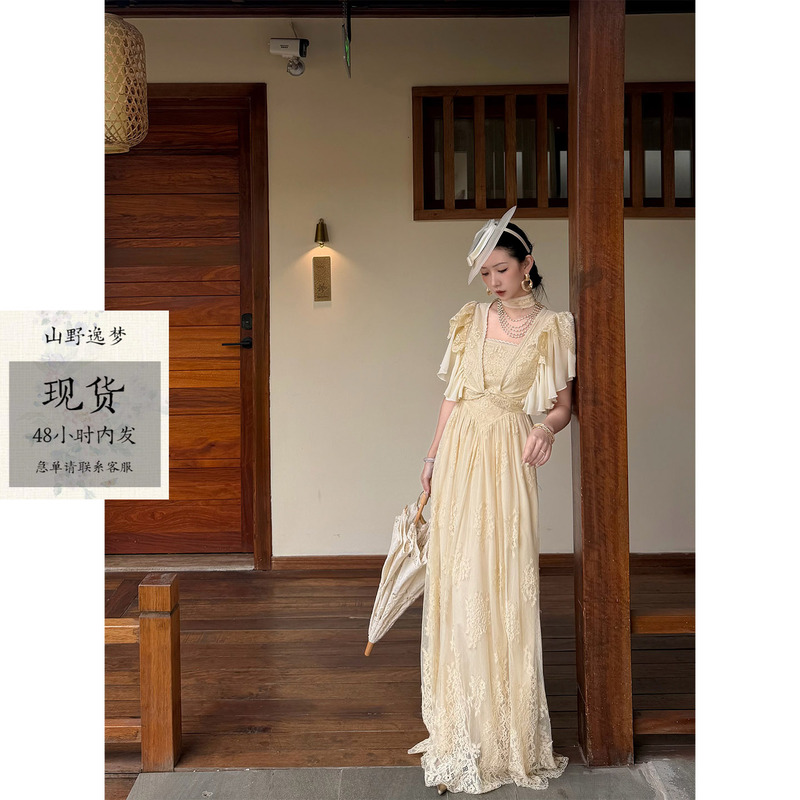 Mountain Wild Dreams "Venus" Lace Art Student Spring/Summer Waist-Cinching Dress for Women, Beautiful Outfit for Early Spring