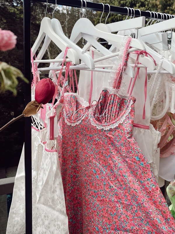 Love and Lemon Victoria's Secret Collaboration Features Various Embroidered Lace Sexy Nightgowns and Bodysuits, Available in Stock Domestically