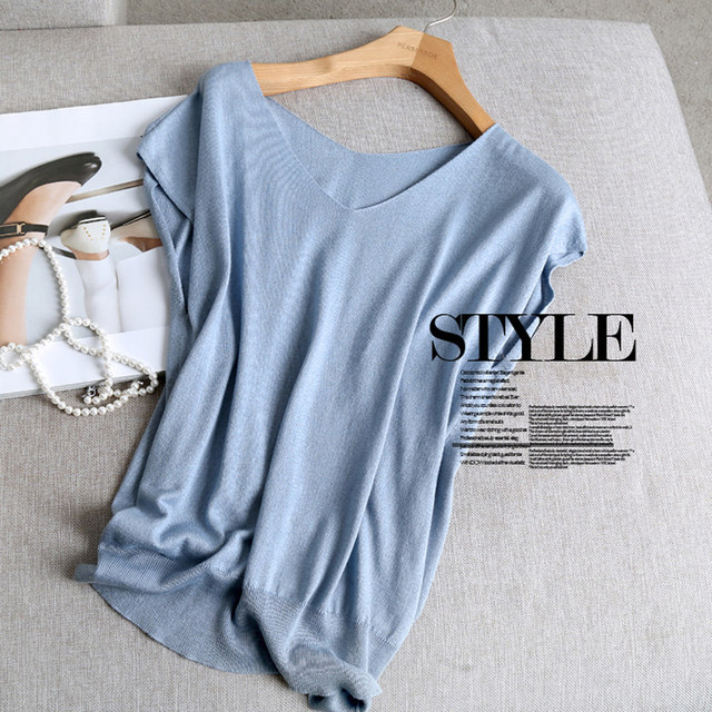 Short-sleeved women's 2024 new summer ice silk knitted T-shirt short loose V-neck Korean style student bottoming solid color top